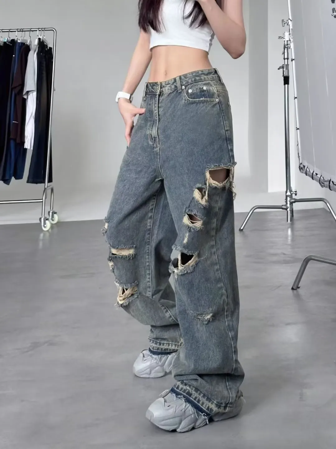 Trendy Loose Fit Ripped Jeans for Men & Women - Designer Inspired Wide Leg Pants, Personalized Streetwear Style showcase 10