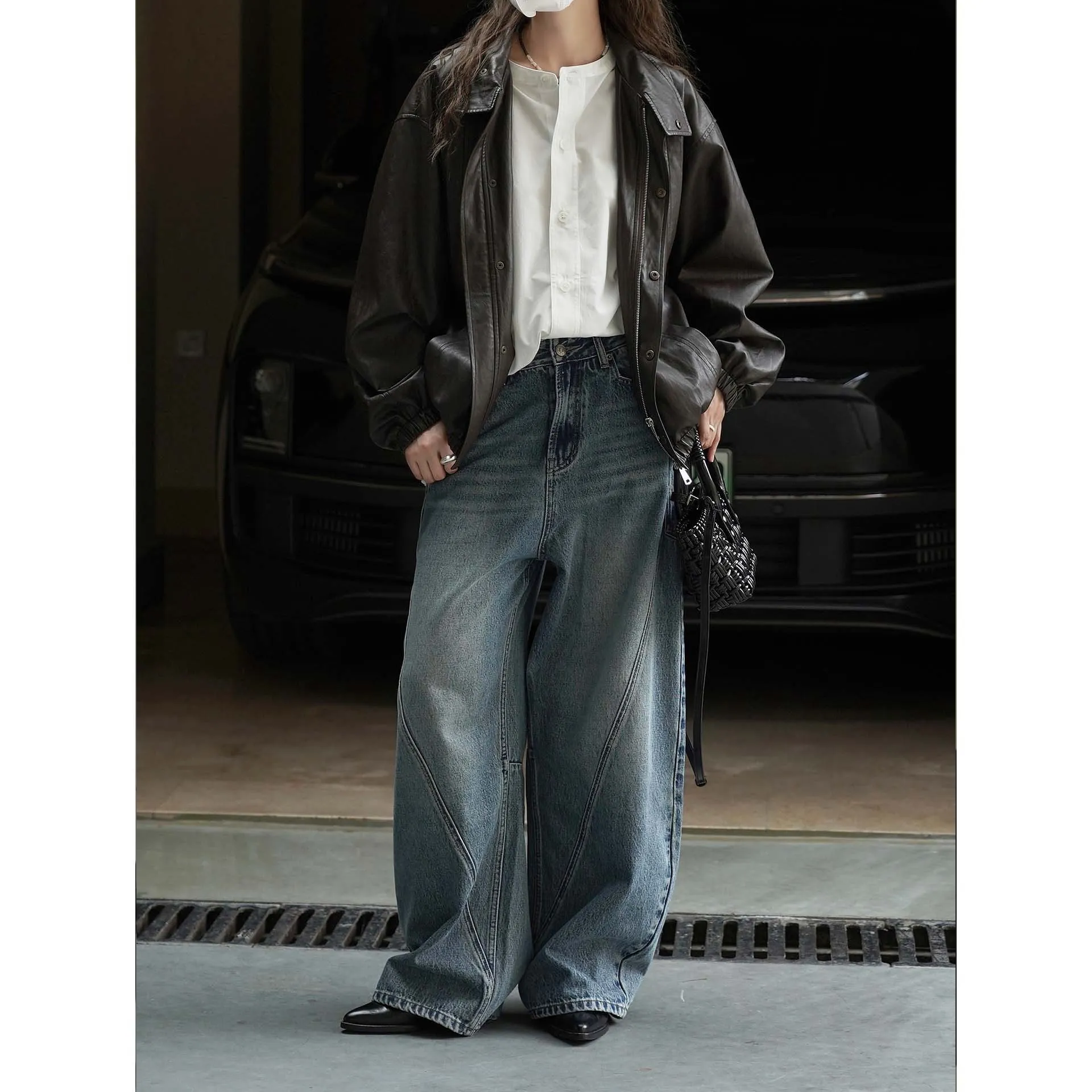 Louvre Women's Autumn Winter Korean Style Fashionable Workwear Jeans - Loose Wide-Leg Cut & Spliced Design for a Personalized Look thumbnail 2