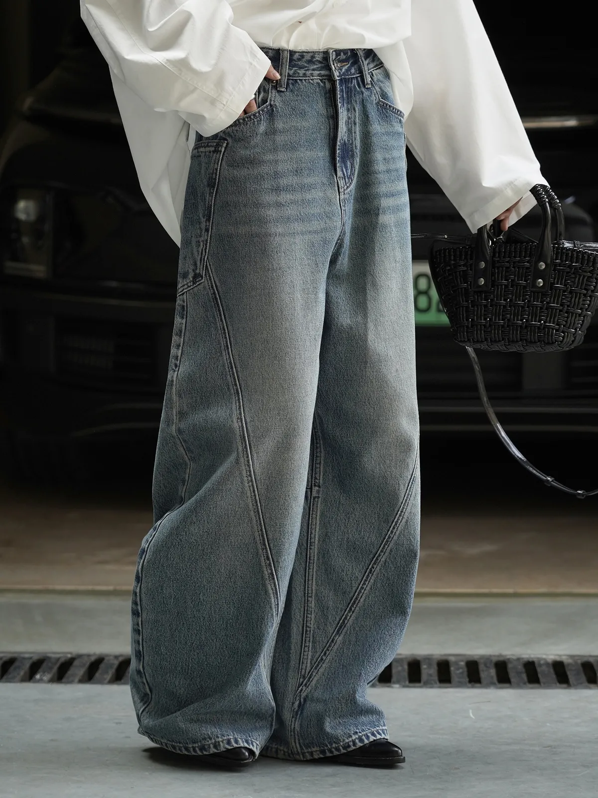 Louvre Women's Autumn Winter Korean Style Fashionable Workwear Jeans - Loose Wide-Leg Cut & Spliced Design for a Personalized Look showcase 20