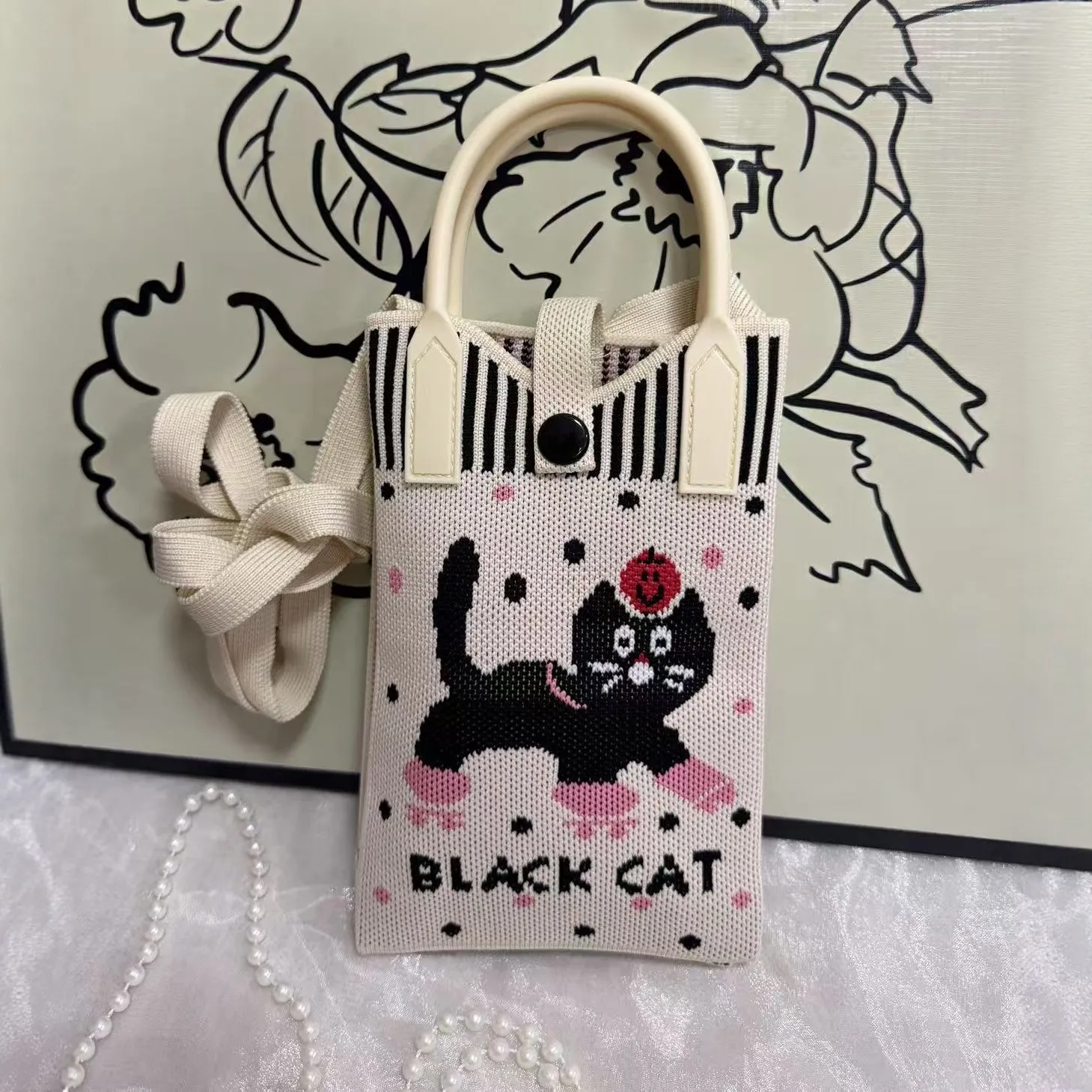 Cute Cartoon Knitted Phone Bag - Versatile Ins Style Handbag for Women, Trendy Small Tote Bag for Daily Essentials thumbnail 2