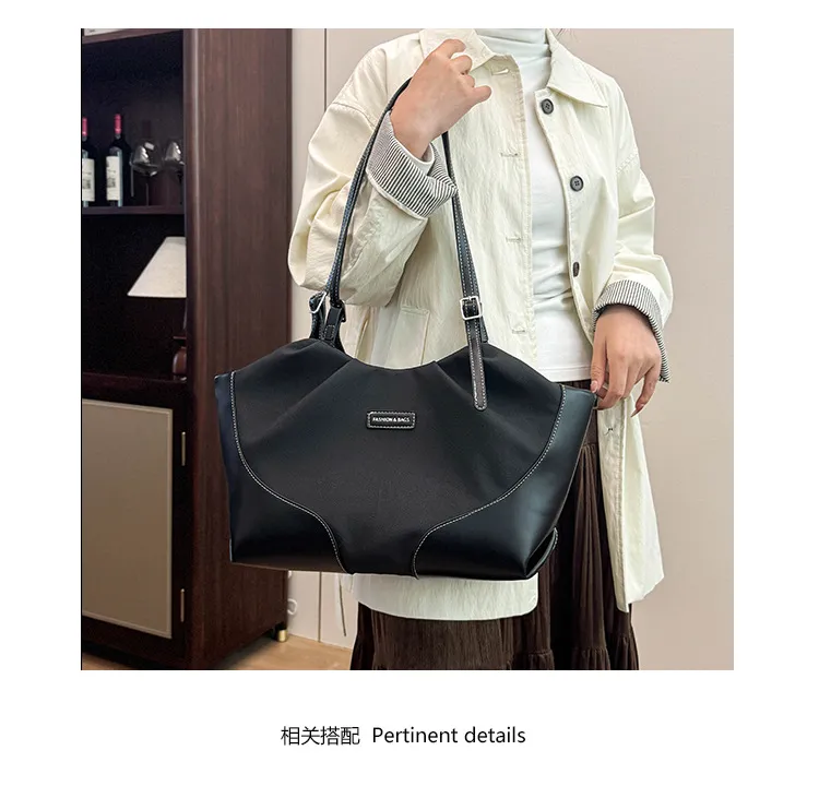 Large Capacity PU Leather Commuter Handbag for Women - Versatile, Stylish Casual Shoulder Bag, Personalized Armpit Bag showcase 4