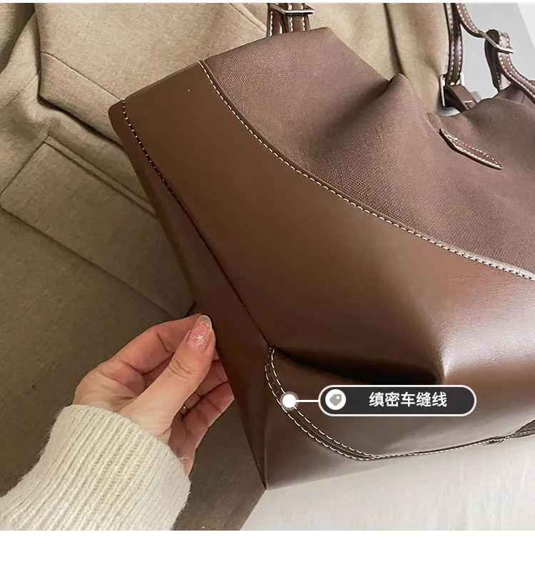 Large Capacity PU Leather Commuter Handbag for Women - Versatile, Stylish Casual Shoulder Bag, Personalized Armpit Bag showcase 12