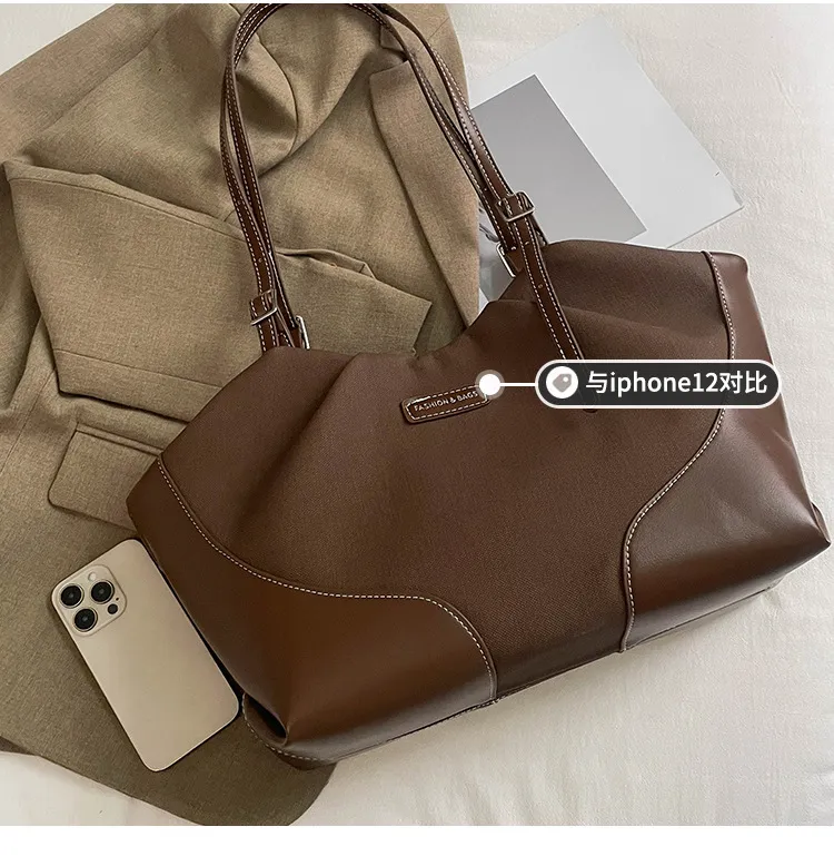 Large Capacity PU Leather Commuter Handbag for Women - Versatile, Stylish Casual Shoulder Bag, Personalized Armpit Bag showcase 7