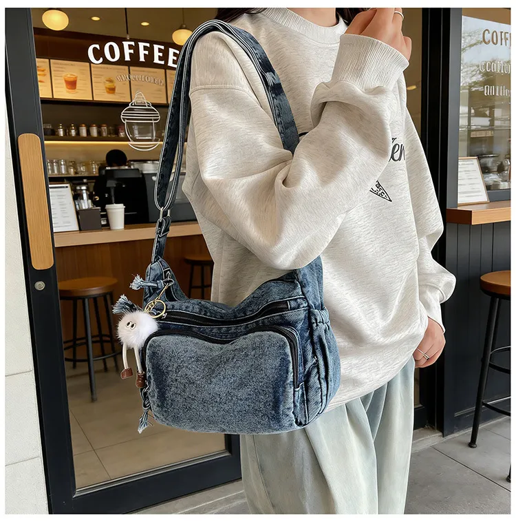 2026 New Autumn Winter Denim Tote Bag Women's Large Capacity Casual Crossbody Bag for College Students Commuting showcase 5