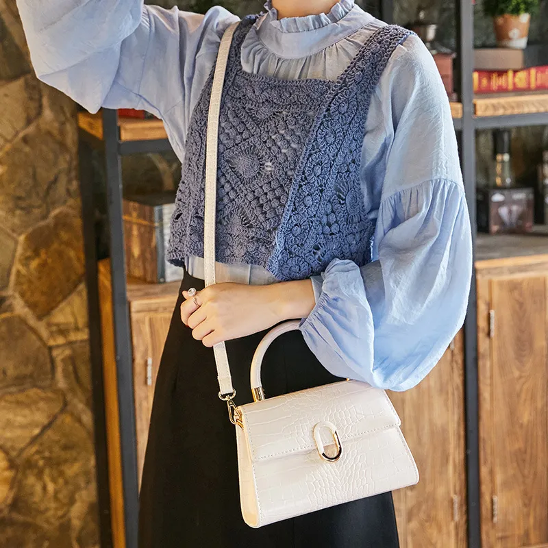Women's Crocodile Pattern Small Square Crossbody Handbag 2025 - Versatile Fashionable Shoulder Bag for Ladies, Elegant Handheld Purse showcase 8