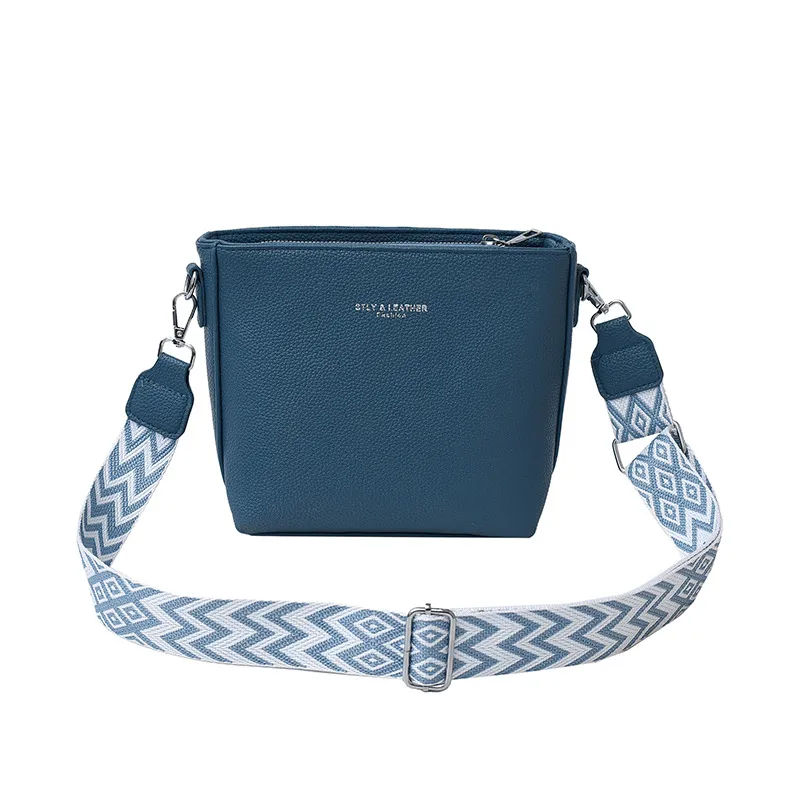 Women's Fashion PU Leather Bucket Bag with Wide Strap, Versatile Single Shoulder Crossbody Bag for Commuting and Daily Use thumbnail 5