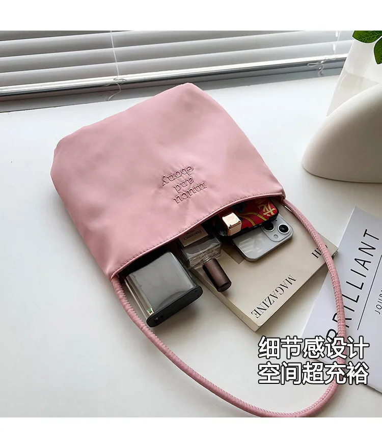 South Korea Style 2024 New Nylon Bucket Bag Women's Casual Versatile Handbag Shoulder Armpit Bag showcase 6