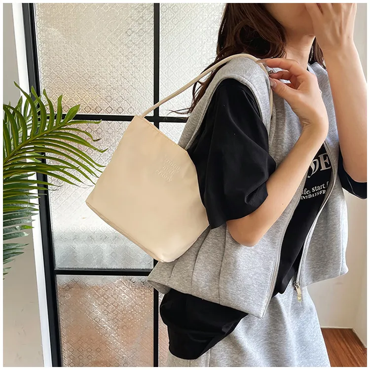 South Korea Style 2024 New Nylon Bucket Bag Women's Casual Versatile Handbag Shoulder Armpit Bag showcase 20