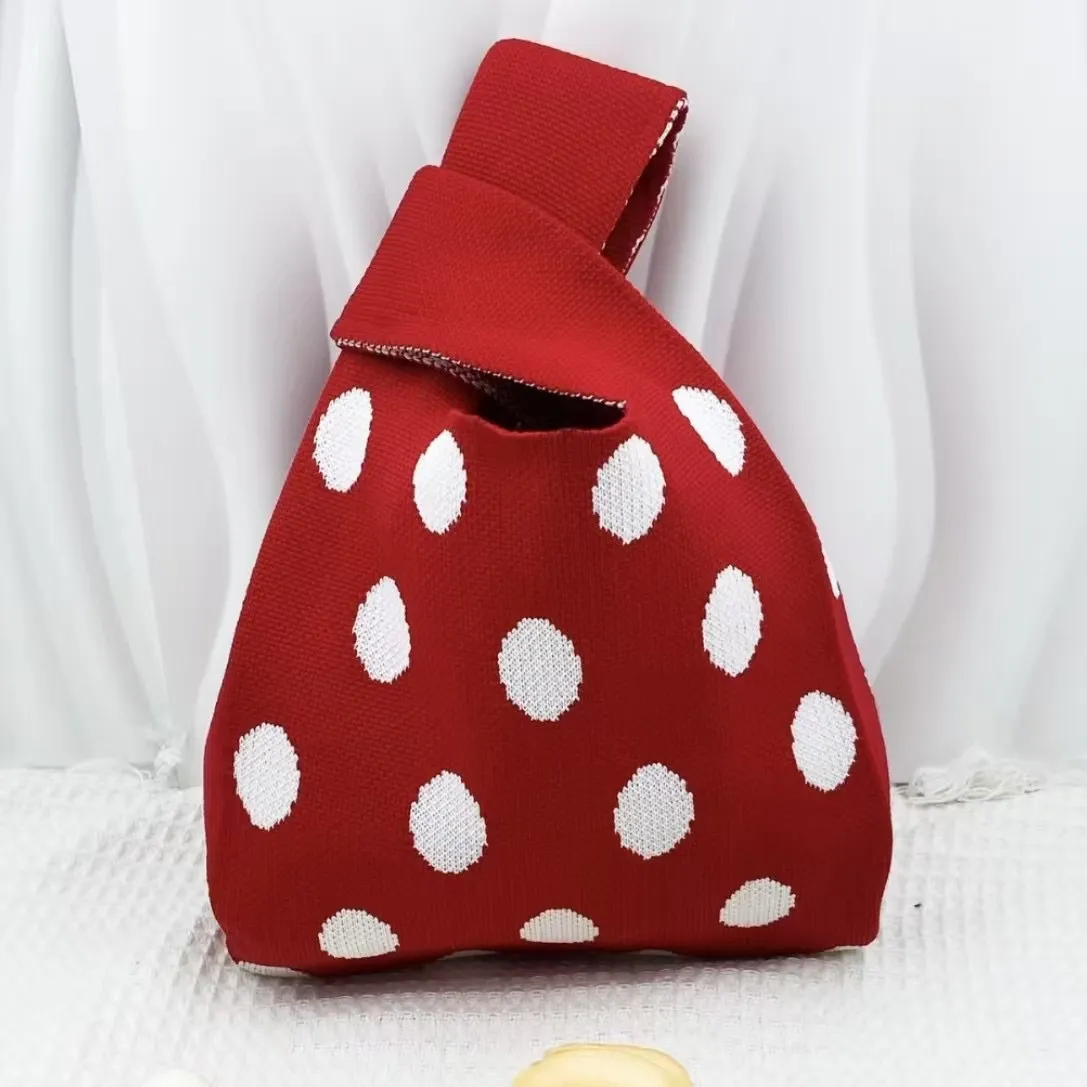 Mini Knitted Candy Bag for Parties & Celebrations - Lightweight Handbag for Wedding Favors, Baby's 100-Day, Full Moon Banquets & Birthday Snacks - Image 4