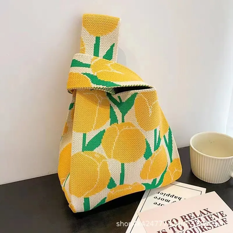 Mini Knitted Candy Bag for Parties & Celebrations - Lightweight Handbag for Wedding Favors, Baby's 100-Day, Full Moon Banquets & Birthday Snacks - Image 2