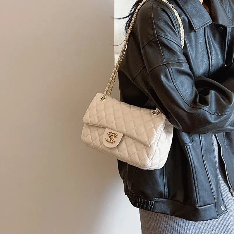 2023 New Fashion Women's Rhombus Shoulder Bag - Elegant Small Square Messenger Bag, Chanel Style Handbag for Versatile Use - Image 4