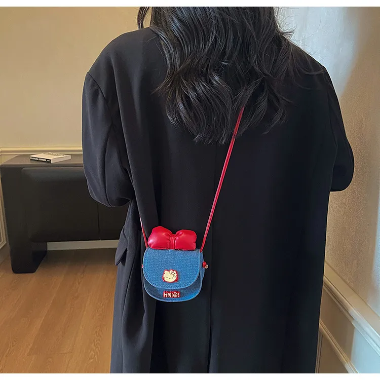 Cute Cartoon Bow Design Fashionable Women's Shoulder Bag & Crossbody Bag - Stylish & Versatile for Daily Use showcase 15