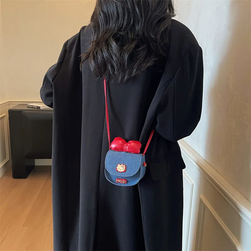 Cute Cartoon Bow Design Fashionable Women's Shoulder Bag & Crossbody Bag - Stylish & Versatile for Daily Use - Image 2