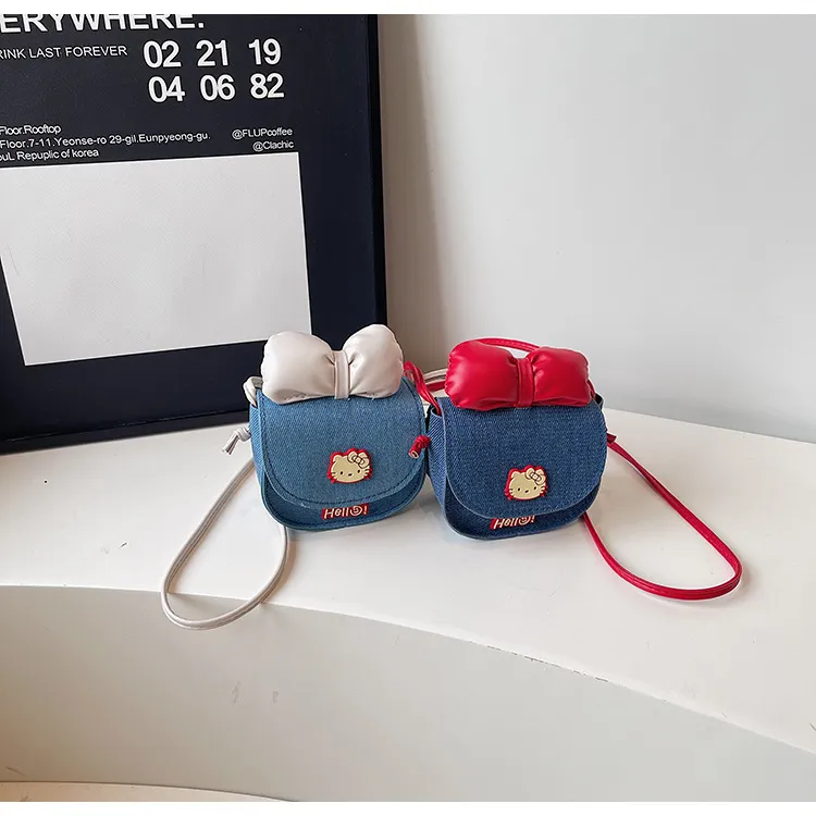 Cute Cartoon Bow Design Fashionable Women's Shoulder Bag & Crossbody Bag - Stylish & Versatile for Daily Use showcase 20