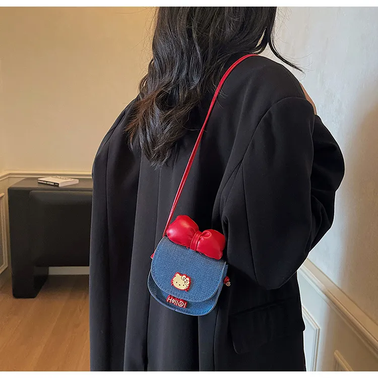 Cute Cartoon Bow Design Fashionable Women's Shoulder Bag & Crossbody Bag - Stylish & Versatile for Daily Use showcase 14