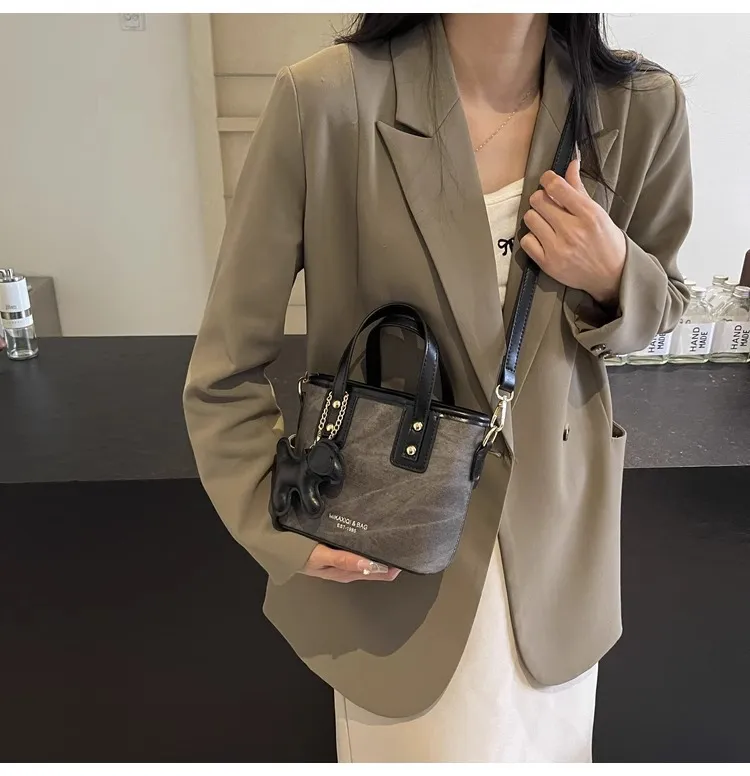 Women's Retro Color-Block Crossbody Bag 2026 - Stylish Small Shoulder Handbag for Autumn/Winter Fashion showcase 9