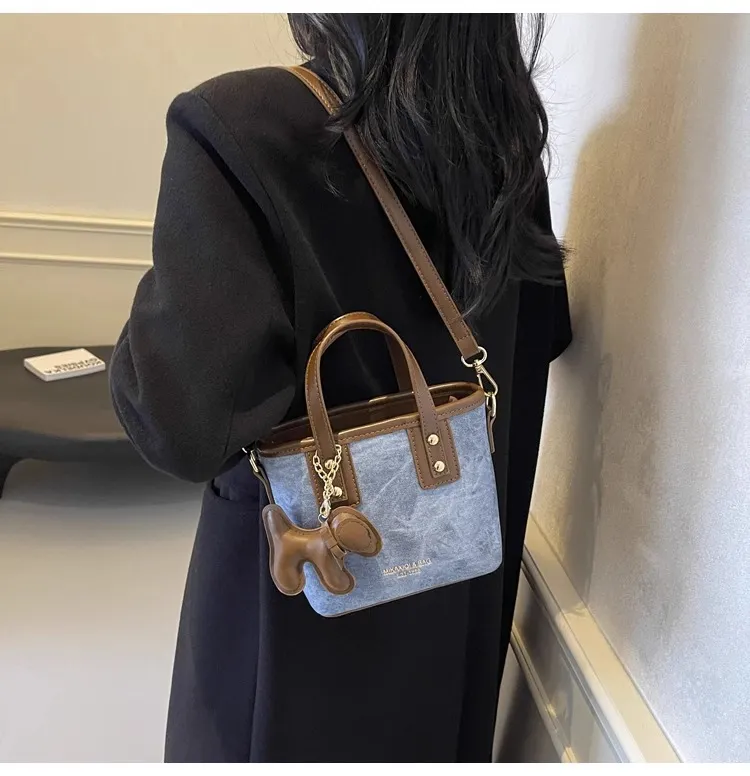 Women's Retro Color-Block Crossbody Bag 2026 - Stylish Small Shoulder Handbag for Autumn/Winter Fashion showcase 14