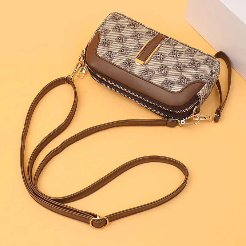 New 2025 Women's Small Shoulder Bag Versatile Coin Purse Phone Holder Clutch Crossbody Bag for Mothers - Image 3