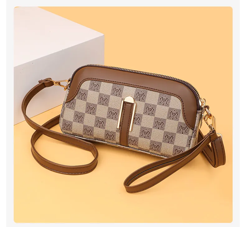 New 2025 Women's Small Shoulder Bag Versatile Coin Purse Phone Holder Clutch Crossbody Bag for Mothers showcase 18
