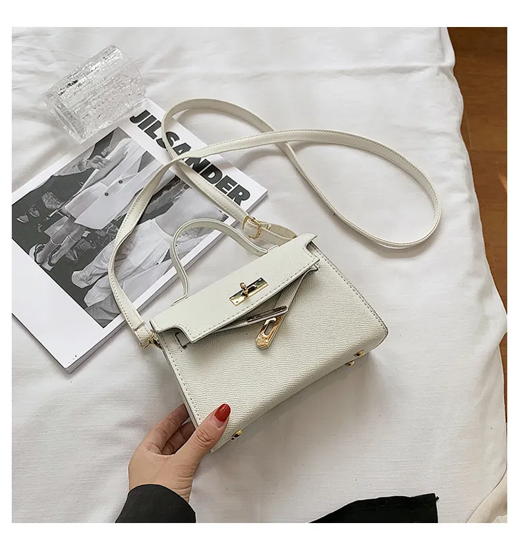 Small Women's Fashion Handbag, Trendy Spring/Autumn Lock Buckle Crossbody Shoulder Bag, Chic Versatile Purse for Ladies showcase 17