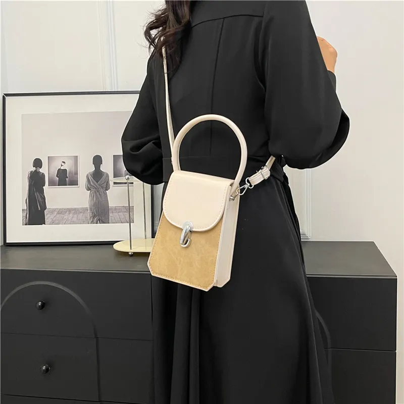 2024 Summer Fashion Women's Retro Small Square Crossbody Bag - Personalized Casual Mobile Phone Pouch for Daily Use thumbnail 4