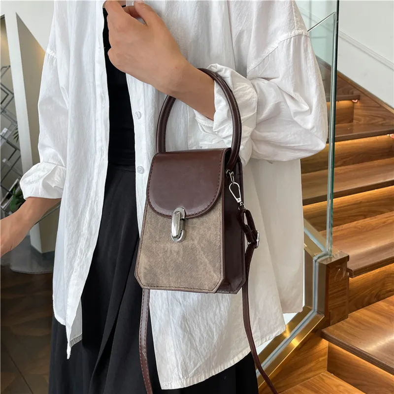2024 Summer Fashion Women's Retro Small Square Crossbody Bag - Personalized Casual Mobile Phone Pouch for Daily Use thumbnail 3