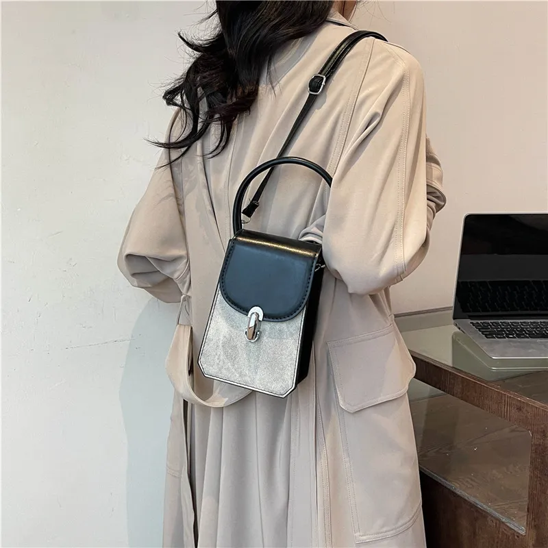 2024 Summer Fashion Women's Retro Small Square Crossbody Bag - Personalized Casual Mobile Phone Pouch for Daily Use thumbnail 2