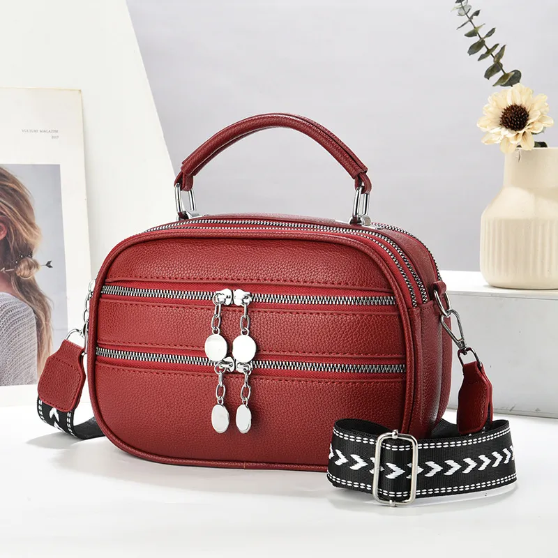 Elegant Korean Style Autumn Winter Handbag for Women - Fashionable Small Shoulder Crossbody Bag for Mothers thumbnail 3