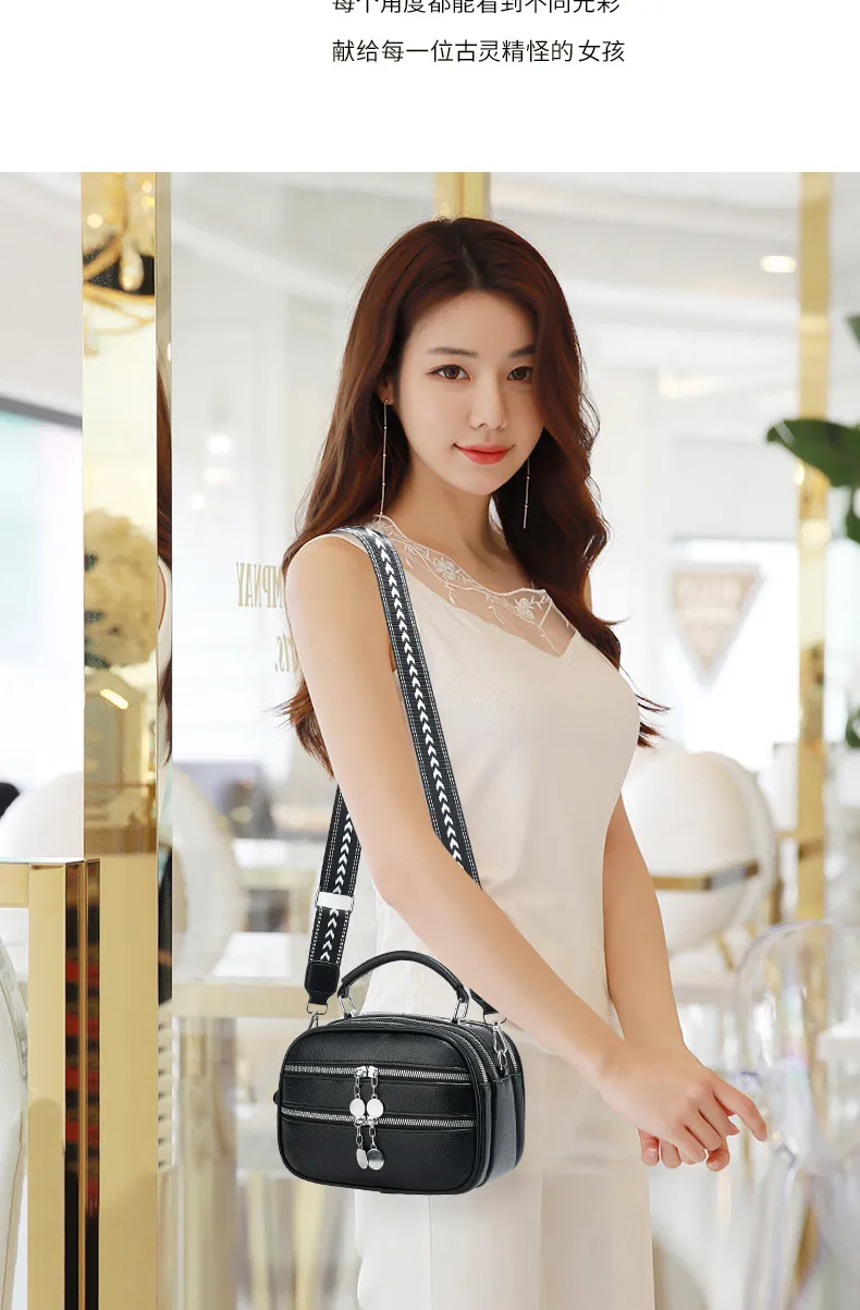 Elegant Korean Style Autumn Winter Handbag for Women - Fashionable Small Shoulder Crossbody Bag for Mothers showcase 2