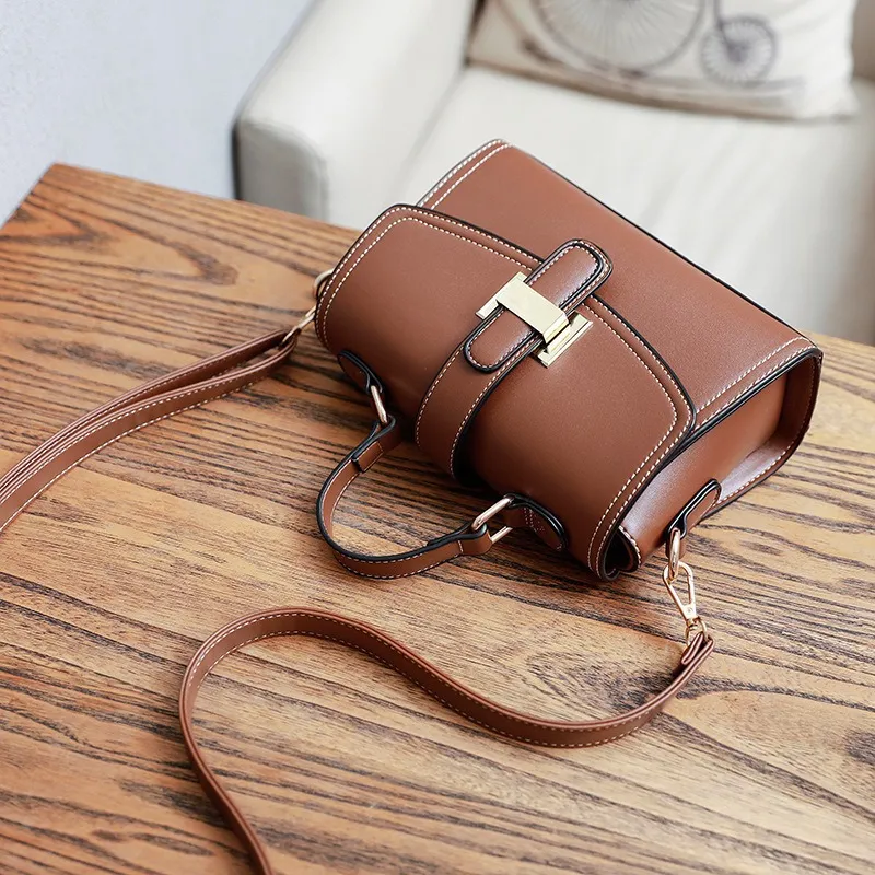 Retro Mori Style Shoulder Handbag for Women, Fashionable Diagonal Crossbody Bag, Versatile Small Bag for Daily Use, Factory Direct Quality showcase 4