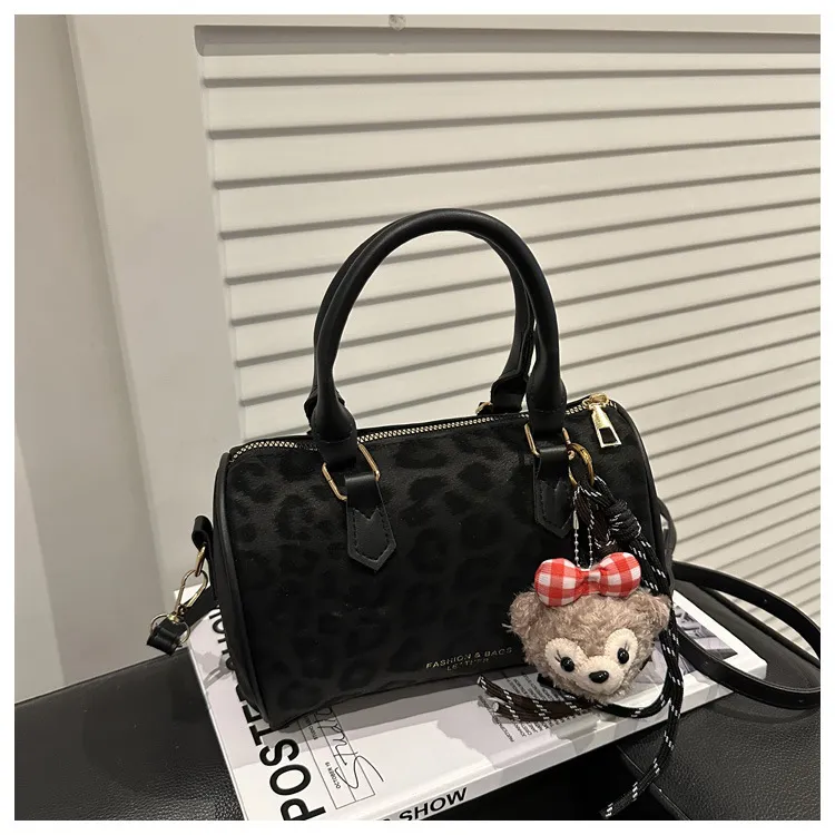 Women's Trendy Textured Small Crossbody Bag - Fashionable Casual Portable Pillow Bag for 2025 showcase 9