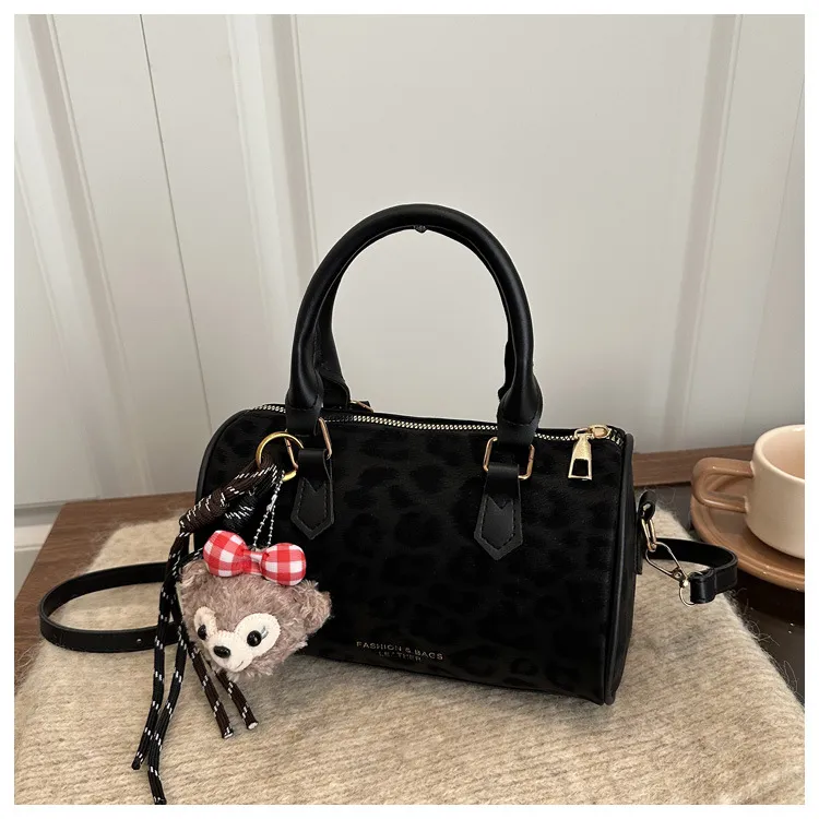 Women's Trendy Textured Small Crossbody Bag - Fashionable Casual Portable Pillow Bag for 2025 thumbnail 6