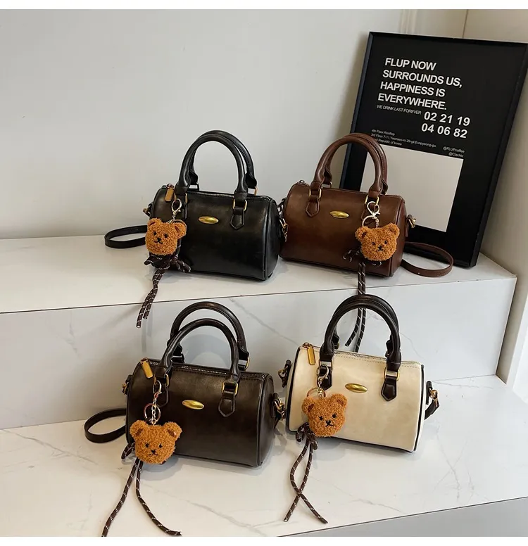 Vintage Trendy Pillow Bag for Women - Casual Stylish Handbag, 2025 Winter Collection, Versatile Shoulder Crossbody Small Bag showcase 13