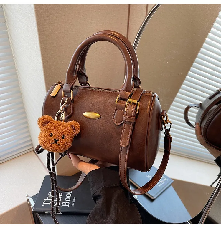 Vintage Trendy Pillow Bag for Women - Casual Stylish Handbag, 2025 Winter Collection, Versatile Shoulder Crossbody Small Bag showcase 14