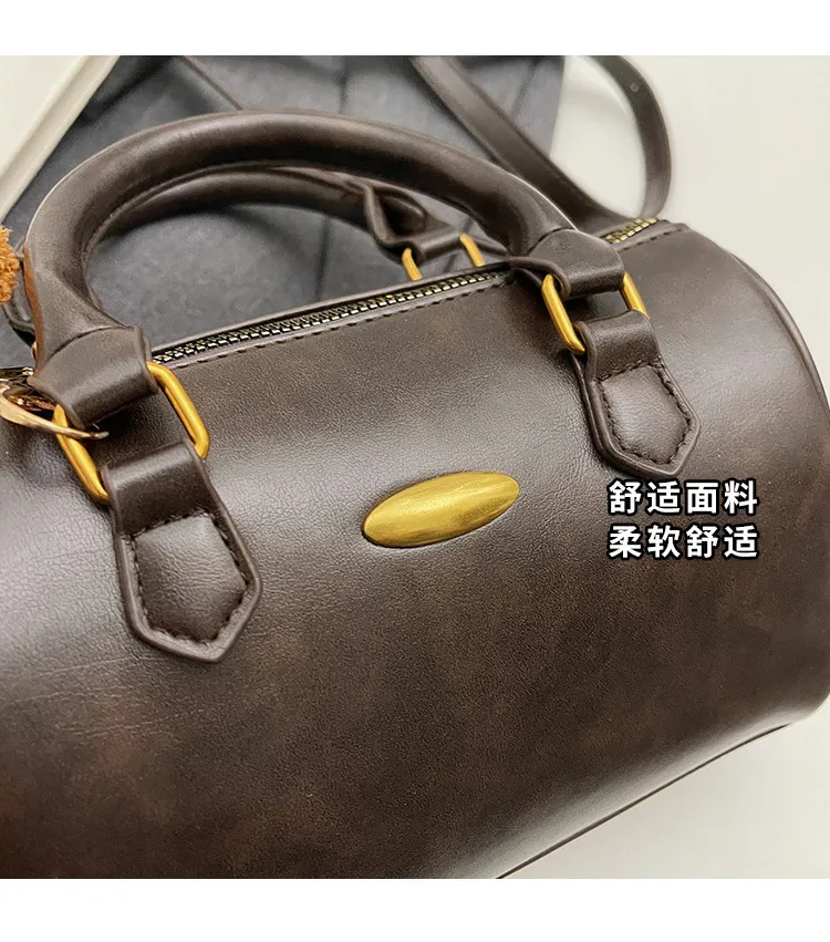Vintage Trendy Pillow Bag for Women - Casual Stylish Handbag, 2025 Winter Collection, Versatile Shoulder Crossbody Small Bag showcase 3
