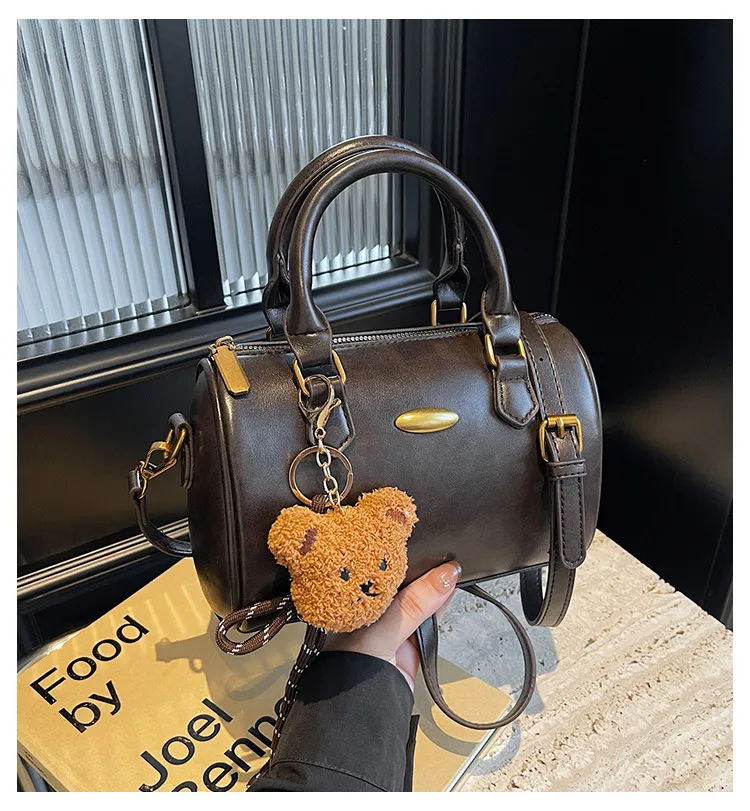 Vintage Trendy Pillow Bag for Women - Casual Stylish Handbag, 2025 Winter Collection, Versatile Shoulder Crossbody Small Bag showcase 1