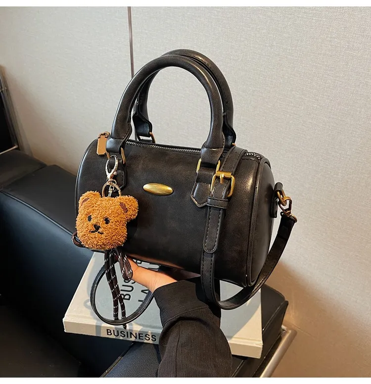 Vintage Trendy Pillow Bag for Women - Casual Stylish Handbag, 2025 Winter Collection, Versatile Shoulder Crossbody Small Bag showcase 16