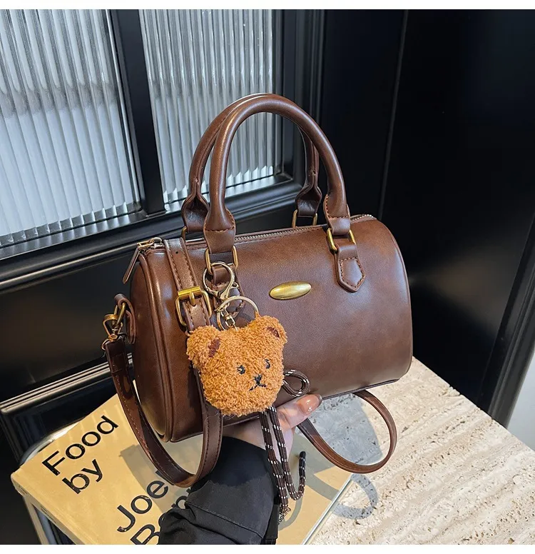 Vintage Trendy Pillow Bag for Women - Casual Stylish Handbag, 2025 Winter Collection, Versatile Shoulder Crossbody Small Bag showcase 19