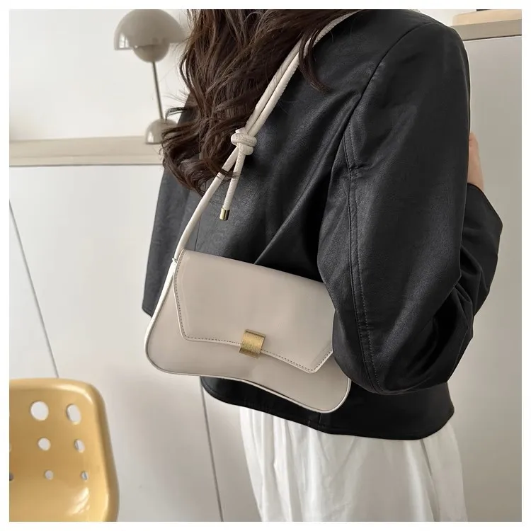 2025 New Arrival Retro Baguette Bag for Women - Stylish Portable Underarm Shoulder Crossbody Small Bag for Girls showcase 19