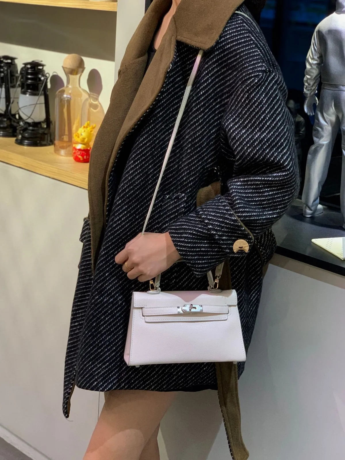 New 2026 Model Mini Kelly Bag - High-End Women's Single Shoulder Crossbody Handbag for Spring/Summer Fashion showcase 7
