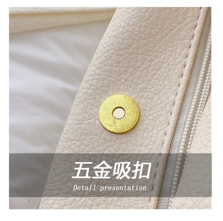 Fashionable Women's Dumpling Bag - Chic Niche Design 2023 Small Shoulder Crossbody Bag, Versatile All-Match Style for Everyday Elegance showcase 7