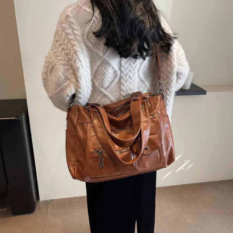 Luxury Women's Tote Bag Korean Niche Style Large Capacity Crossbody Shoulder Bag Fashionable Handbag for Daily Use thumbnail 3