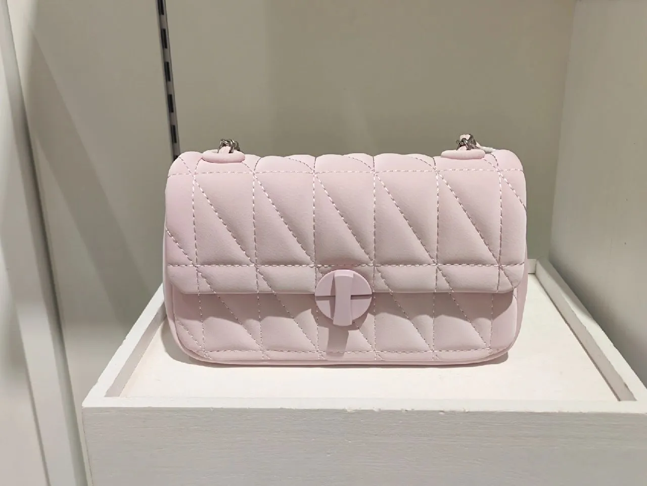 2026 Spring Summer Quilted Chain Shoulder Bag for Women, Versatile Crossbody Small Square Bag, High-End Textured Handbag - Image 6