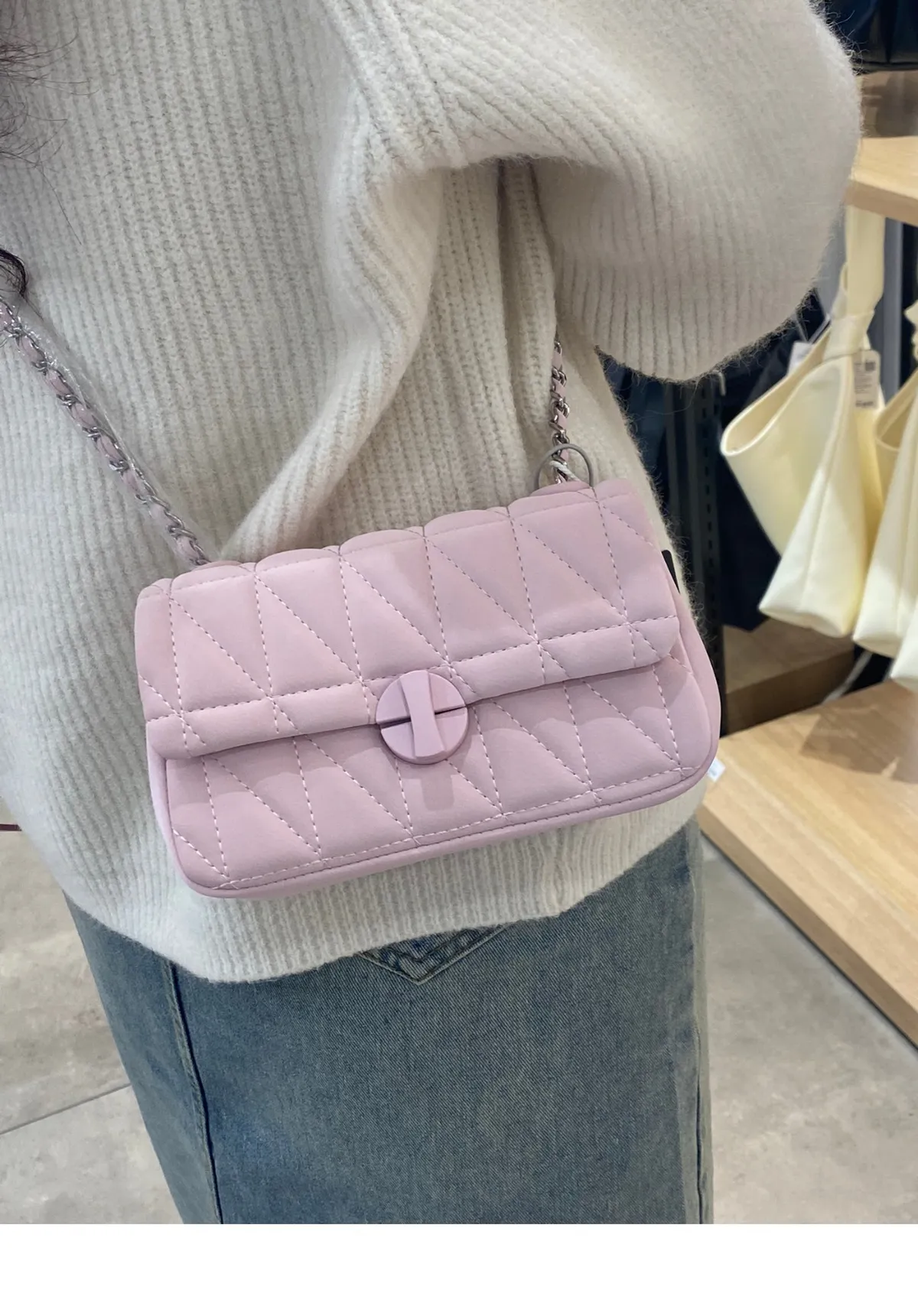 2026 Spring Summer Quilted Chain Shoulder Bag for Women, Versatile Crossbody Small Square Bag, High-End Textured Handbag showcase 7