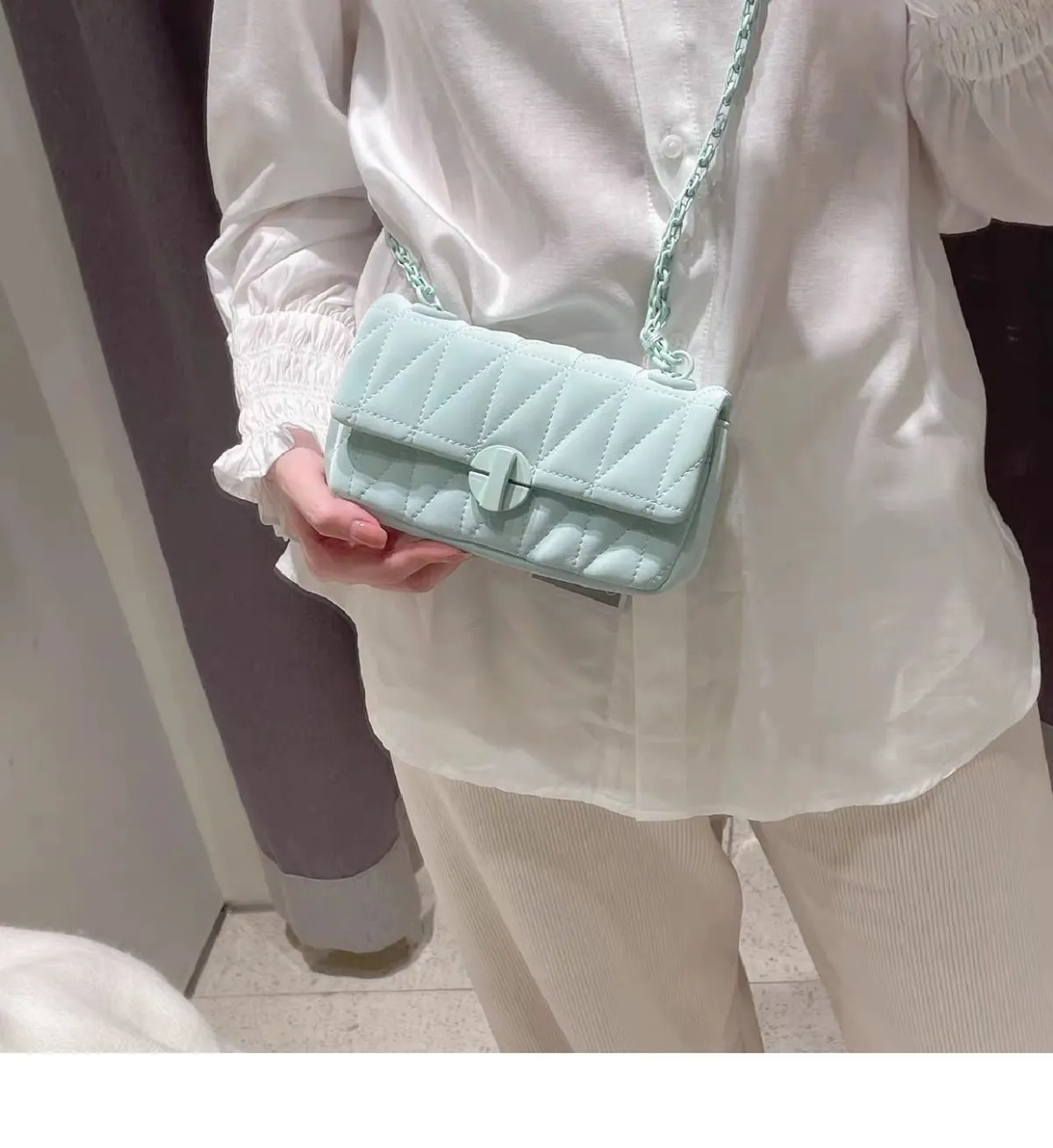 2026 Spring Summer Quilted Chain Shoulder Bag for Women, Versatile Crossbody Small Square Bag, High-End Textured Handbag showcase 10