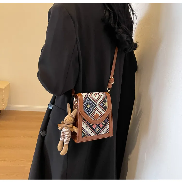 Women's Ethnic Style Crossbody Phone Bag - 2023 Fashion Small Square Shoulder Purse with Coin Pouch, Versatile Accessory for Daily Use showcase 17