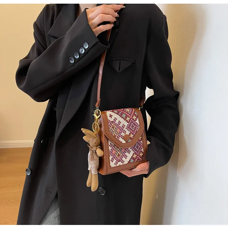 Women's Ethnic Style Crossbody Phone Bag - 2023 Fashion Small Square Shoulder Purse with Coin Pouch, Versatile Accessory for Daily Use showcase 15