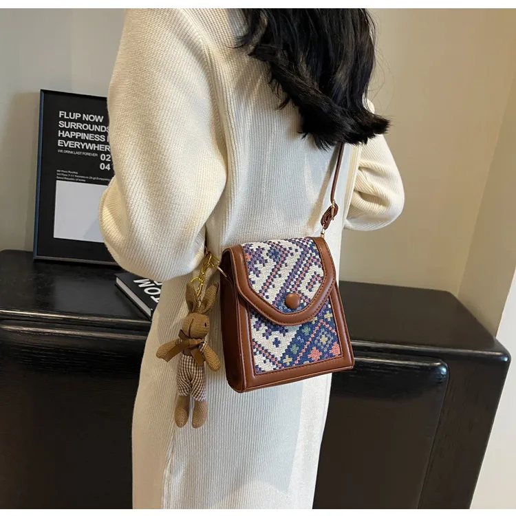 Women's Ethnic Style Crossbody Phone Bag - 2023 Fashion Small Square Shoulder Purse with Coin Pouch, Versatile Accessory for Daily Use showcase 20