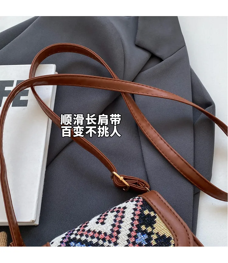 Women's Ethnic Style Crossbody Phone Bag - 2023 Fashion Small Square Shoulder Purse with Coin Pouch, Versatile Accessory for Daily Use showcase 5