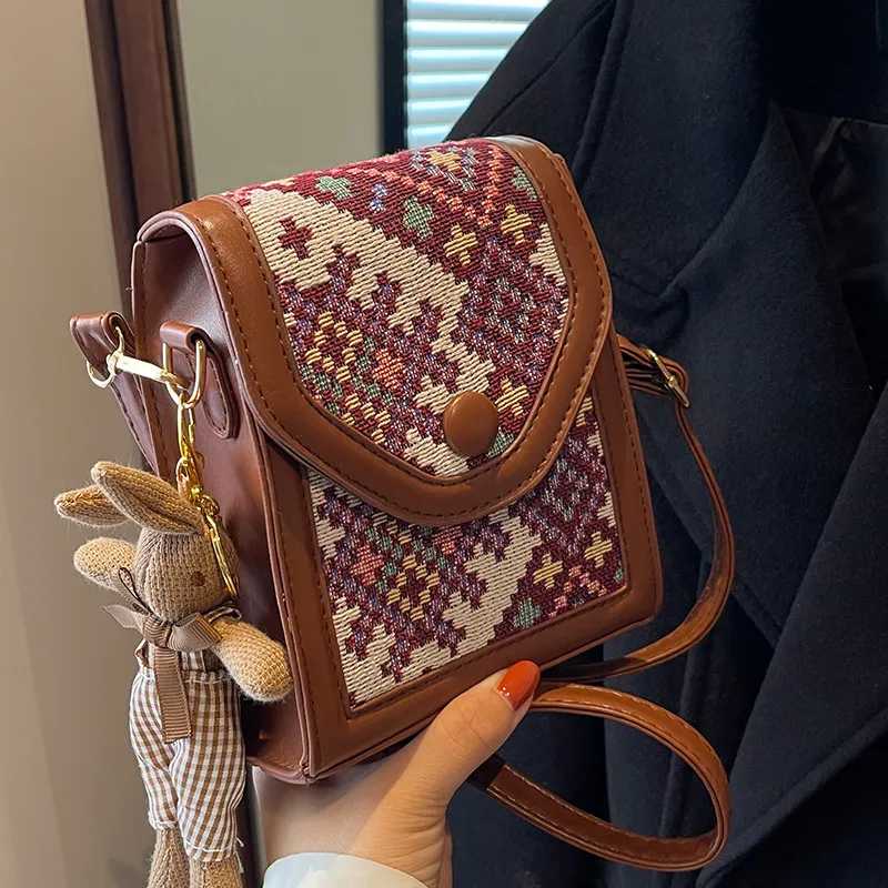Women's Ethnic Style Crossbody Phone Bag - 2023 Fashion Small Square Shoulder Purse with Coin Pouch, Versatile Accessory for Daily Use thumbnail 2